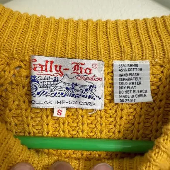 Vintage Yellow Oversized Retro Knit Sweater - Picture 3 of 6